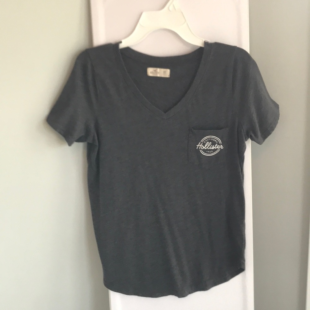 Hollister Graphic Tee